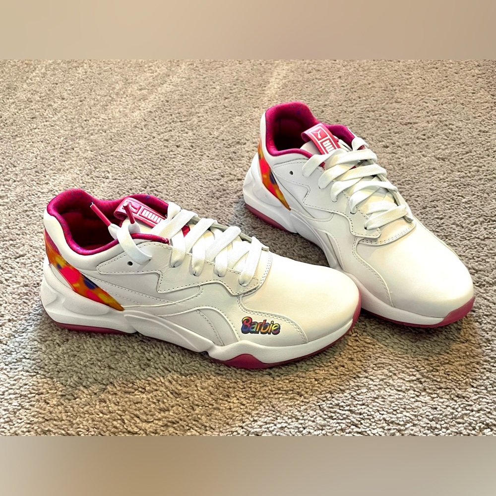 PUMA Barbie women’s 8 NWOT white pink logo cute sneakers shoes unworn